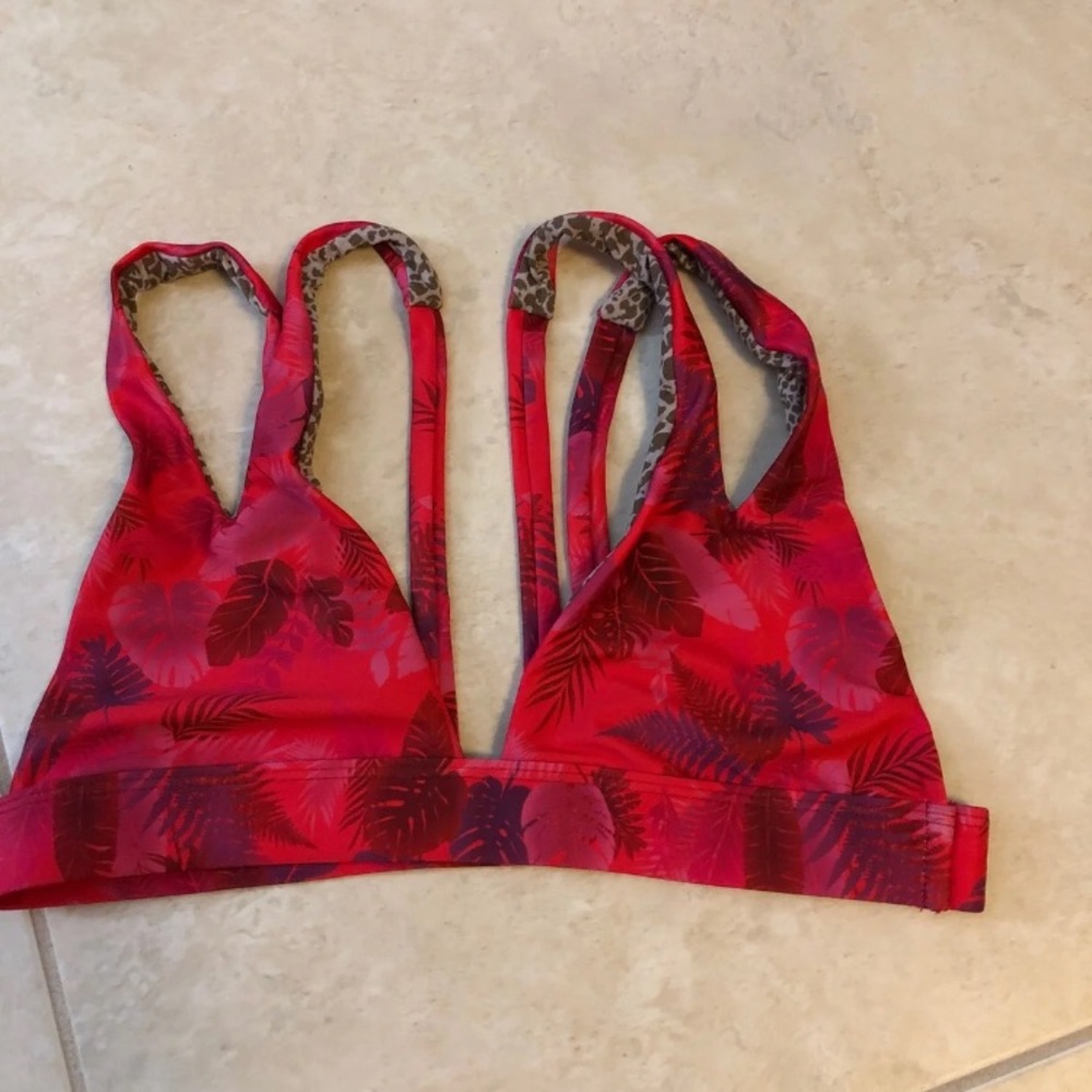 Acacia top
